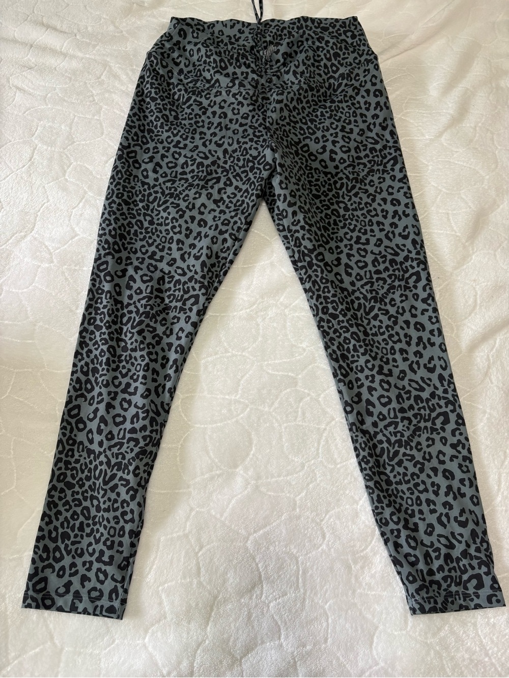 PINK Victoria's Secret Grey and Black Leopard Jeggings